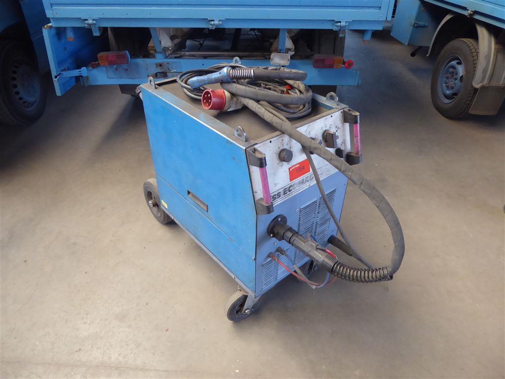 Equipamento operacional e comercial no domínio da construção em aço e metal, tecnologia de soldadura<br>-1