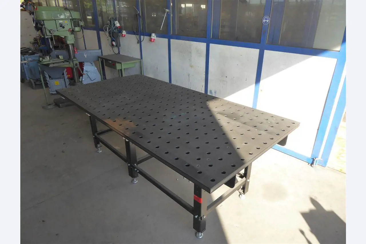 Equipamento operacional e comercial no domínio da construção em aço e metal, tecnologia de soldadura<br>-2