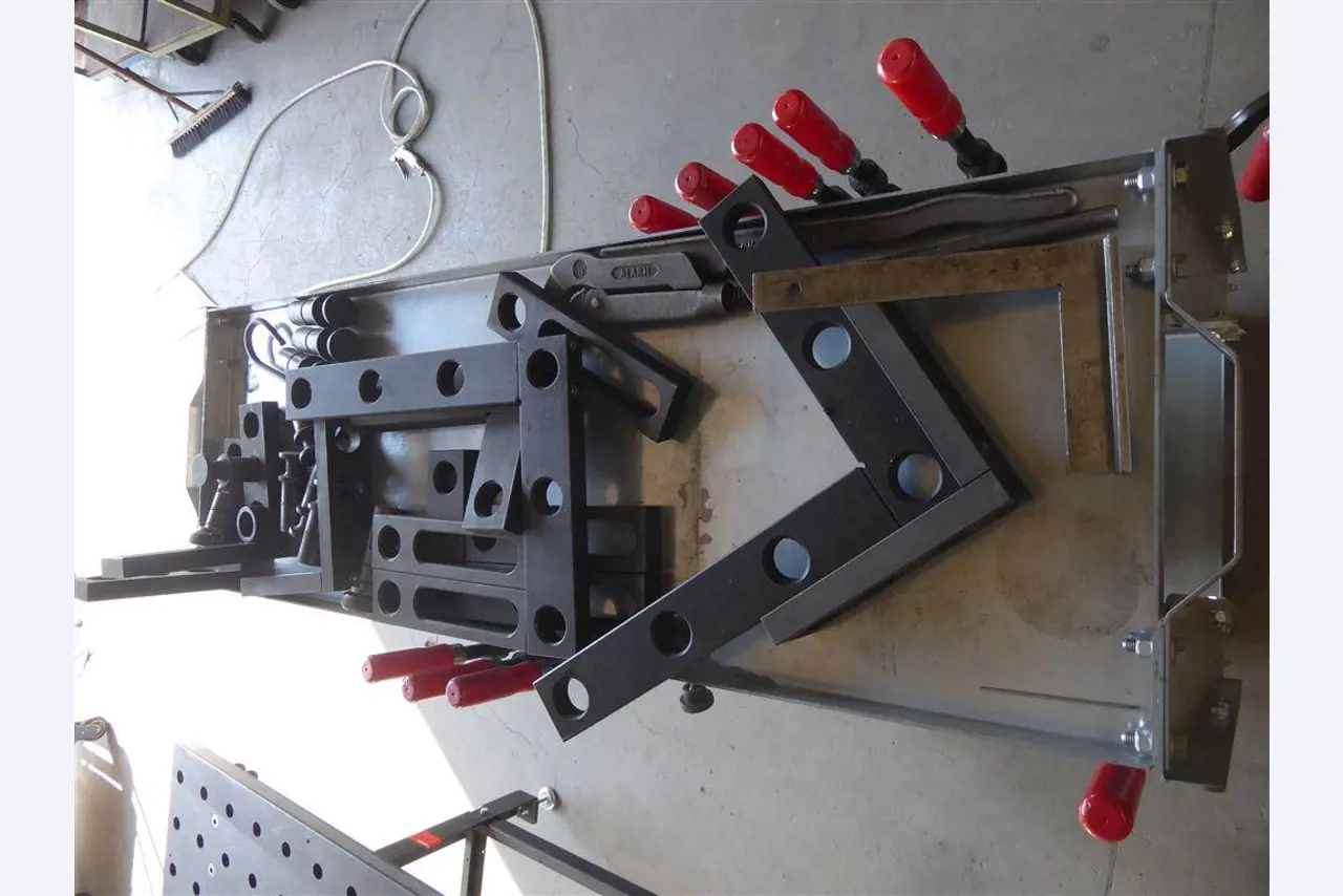 Equipamento operacional e comercial no domínio da construção em aço e metal, tecnologia de soldadura<br>-5