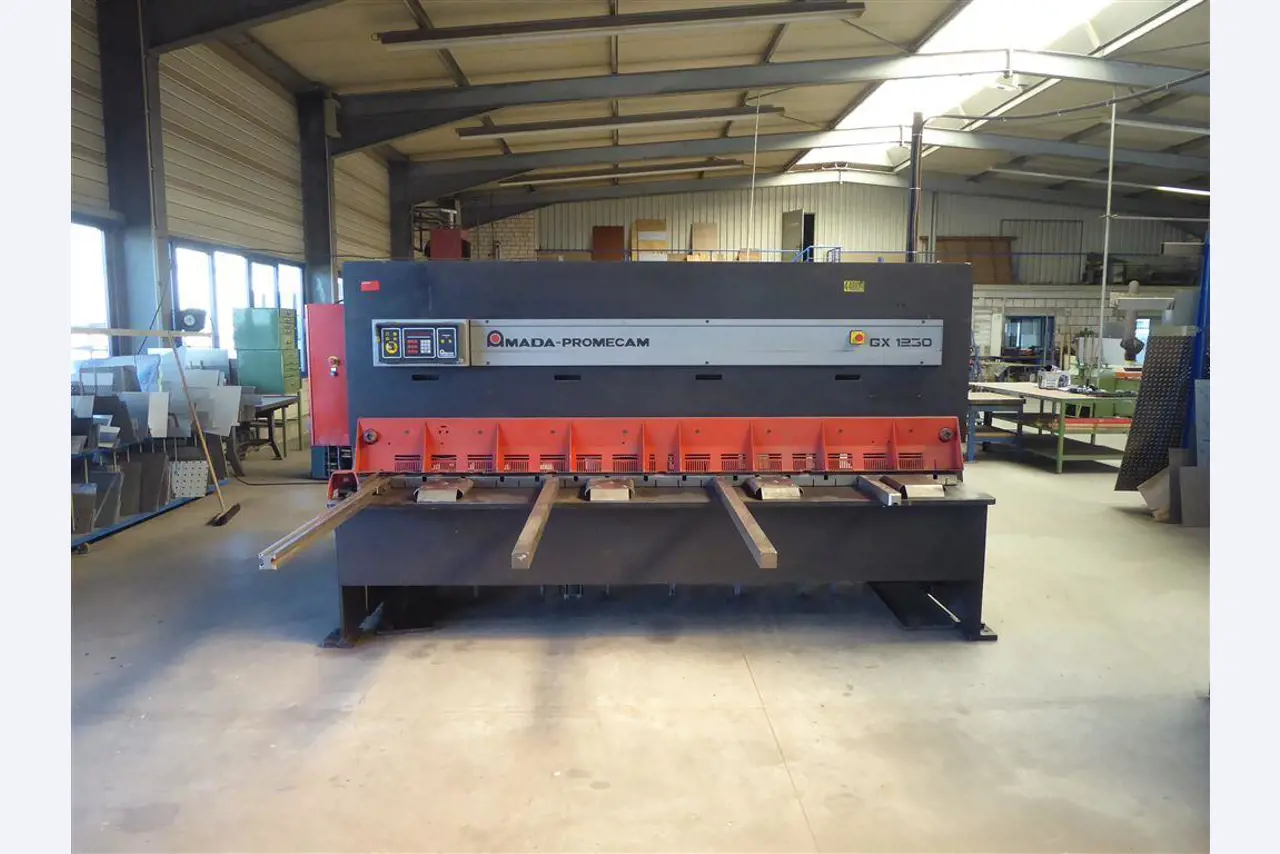 Equipamento operacional e comercial no domínio da construção em aço e metal, tecnologia de soldadura<br>-1