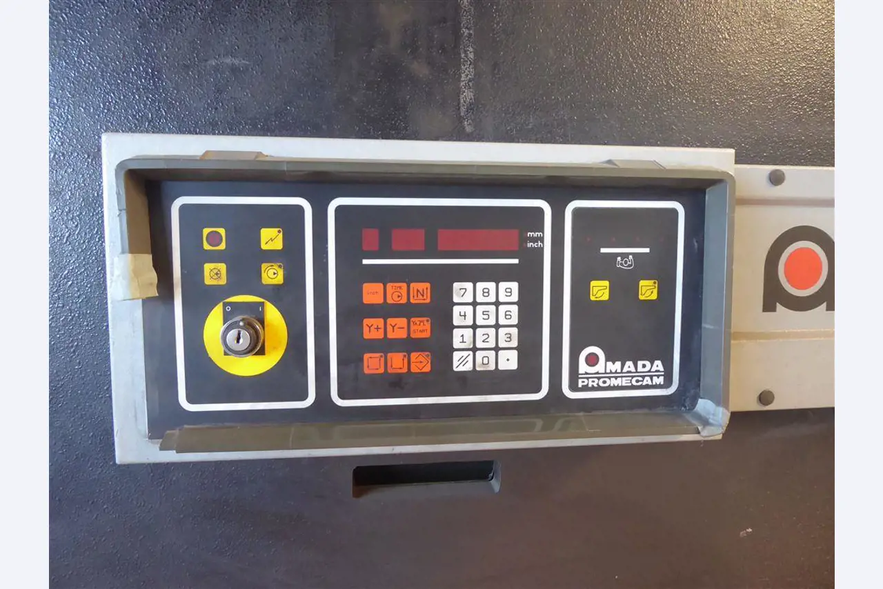 Equipamento operacional e comercial no domínio da construção em aço e metal, tecnologia de soldadura<br>-8