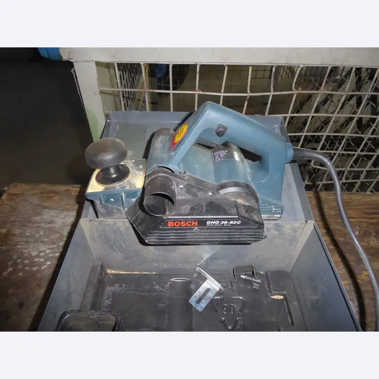 factory and office equipment from the steel and metal construction sector, welding technology<br>-1