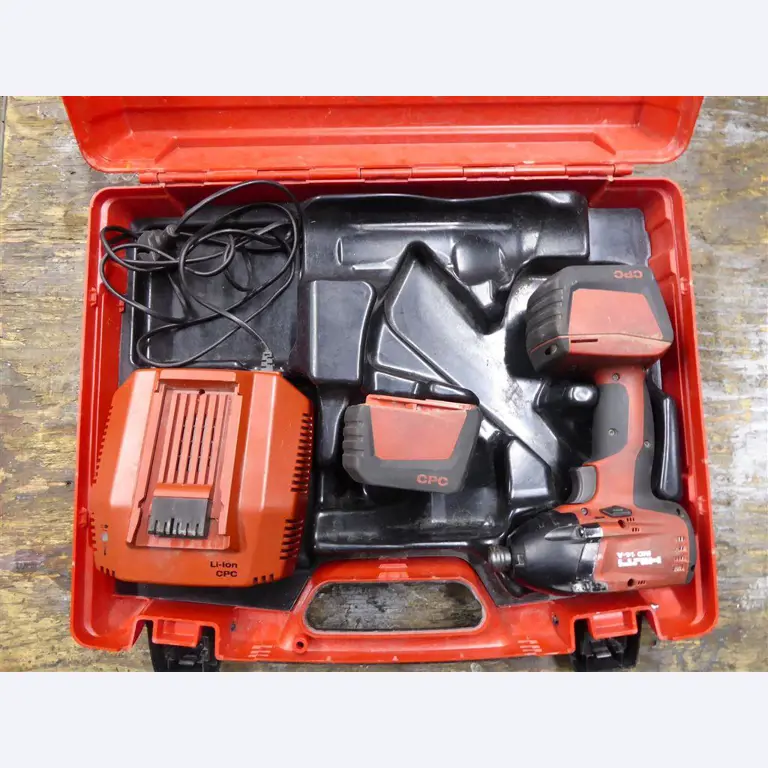 factory and office equipment from the steel and metal construction sector, welding technology<br>-1