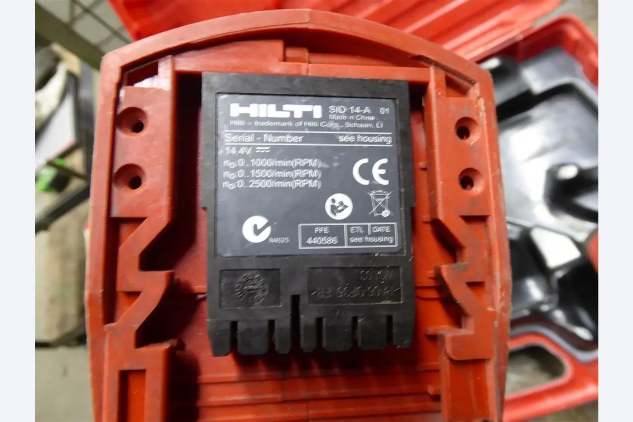 factory and office equipment from the steel and metal construction sector, welding technology<br>-2