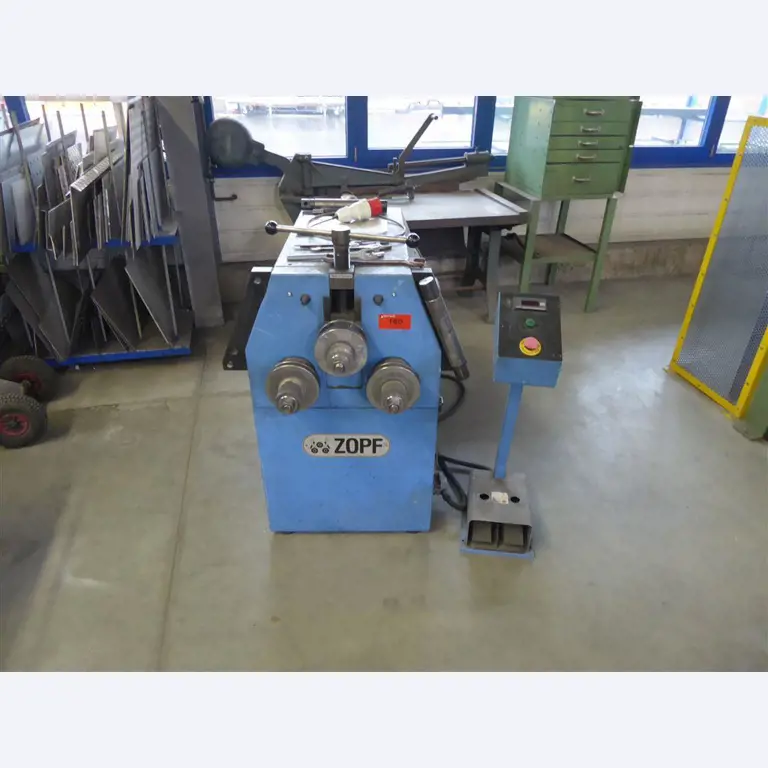 Equipamento operacional e comercial no domínio da construção em aço e metal, tecnologia de soldadura<br>-1