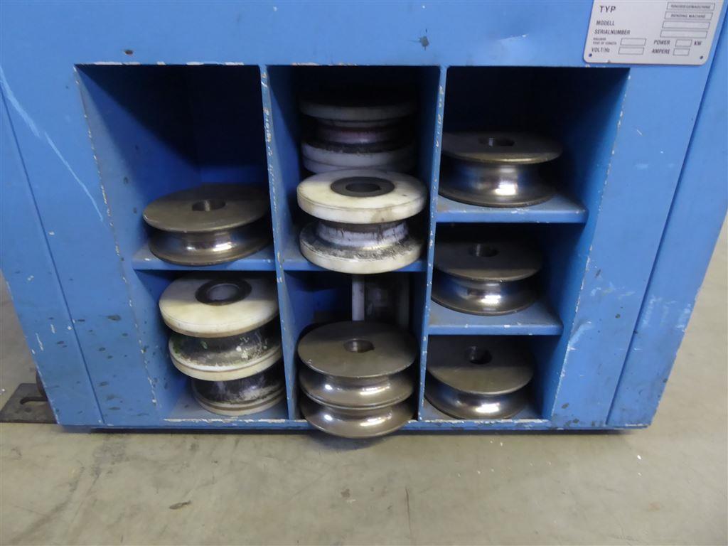 Equipamento operacional e comercial no domínio da construção em aço e metal, tecnologia de soldadura<br>-4