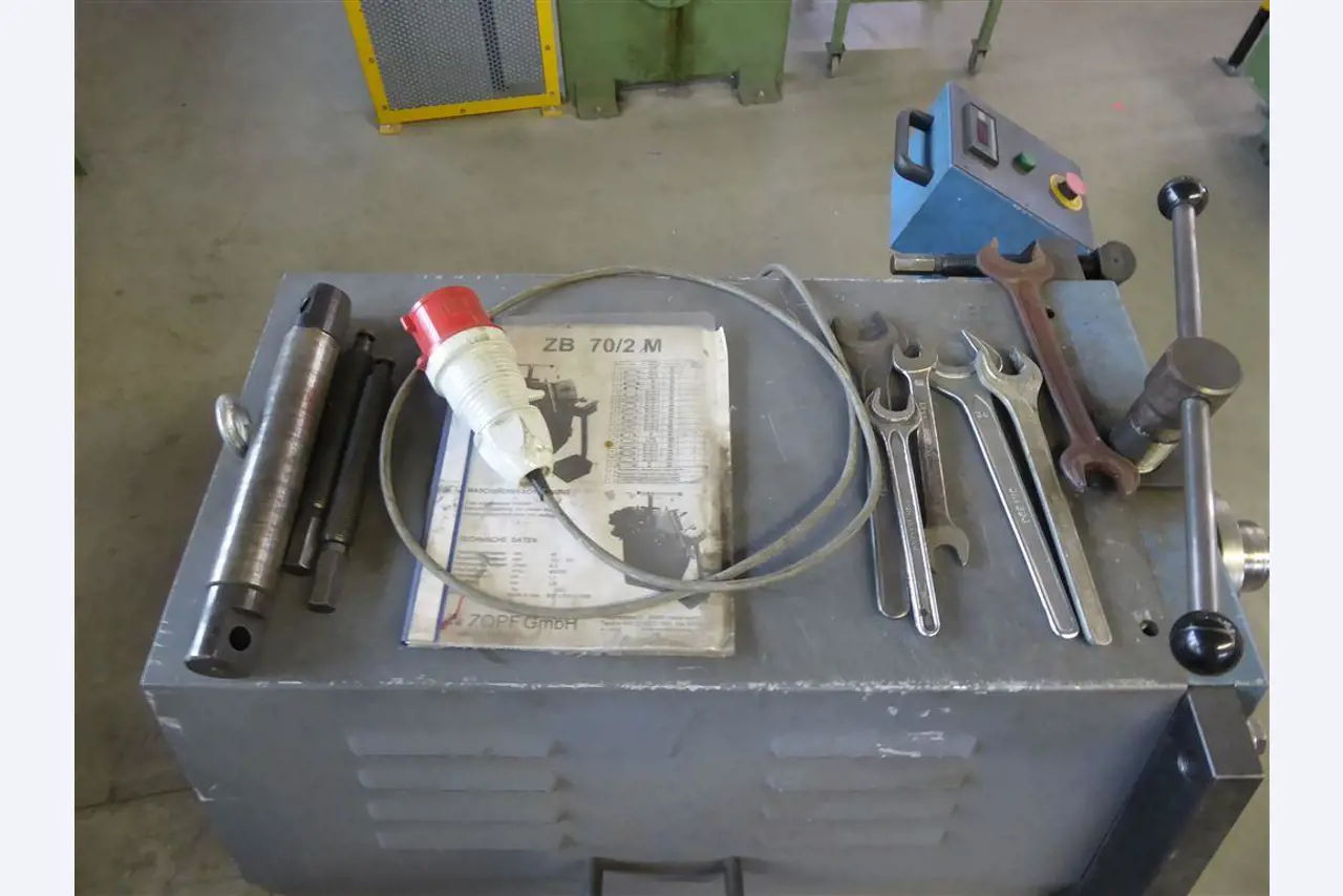 Equipamento operacional e comercial no domínio da construção em aço e metal, tecnologia de soldadura<br>-6