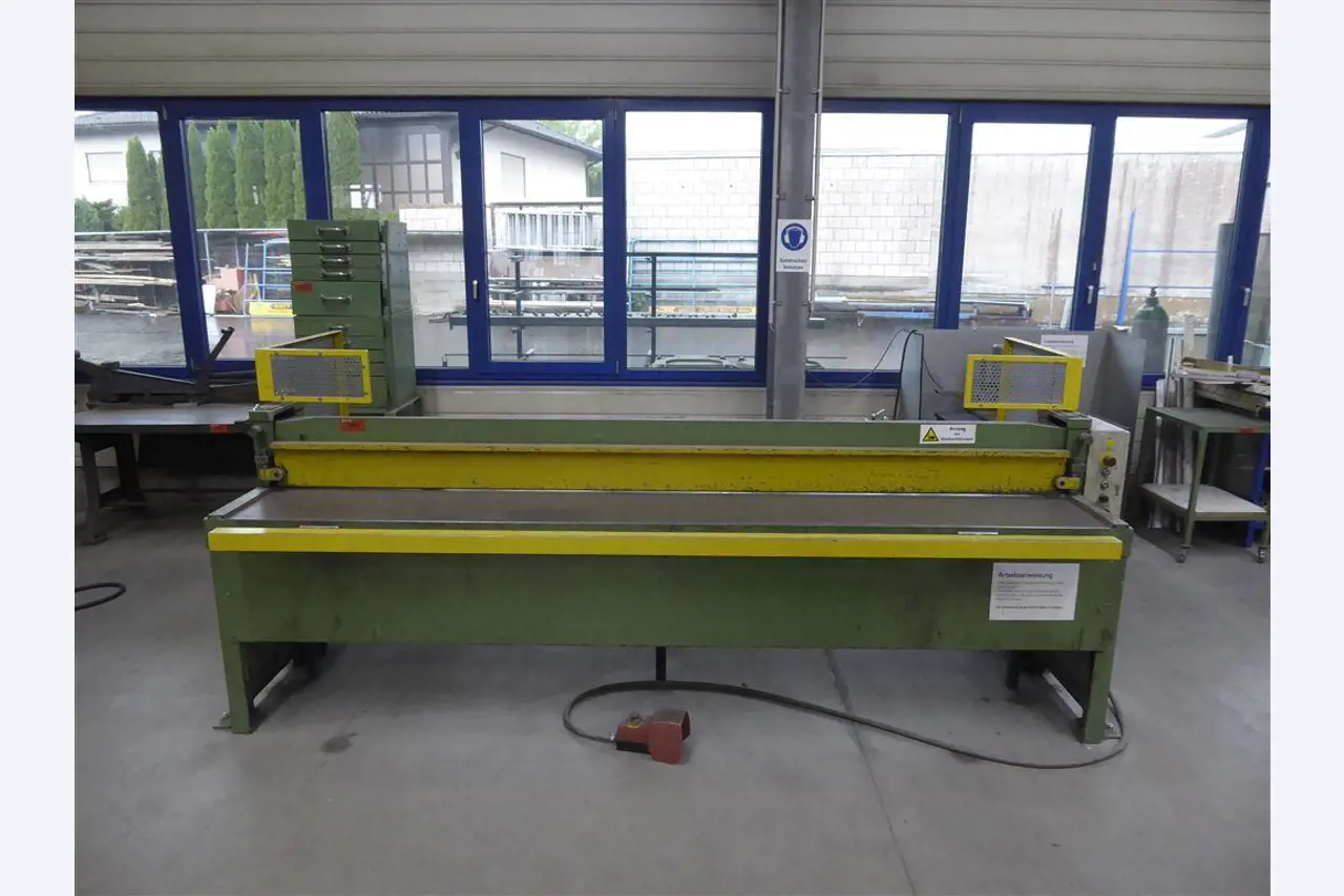 Equipamento operacional e comercial no domínio da construção em aço e metal, tecnologia de soldadura<br>-1