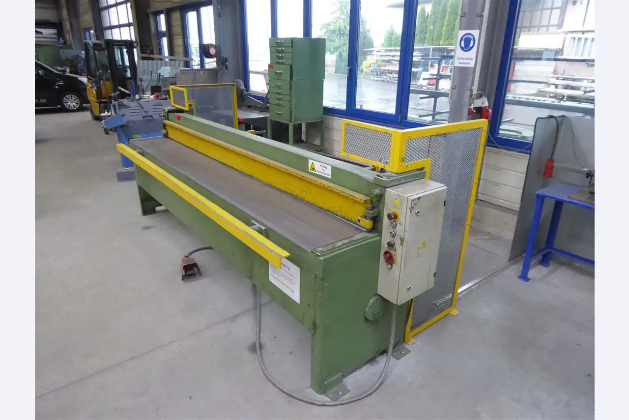 Equipamento operacional e comercial no domínio da construção em aço e metal, tecnologia de soldadura<br>-2