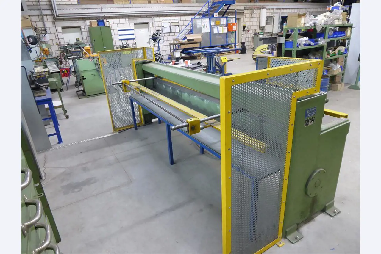 Equipamento operacional e comercial no domínio da construção em aço e metal, tecnologia de soldadura<br>-3