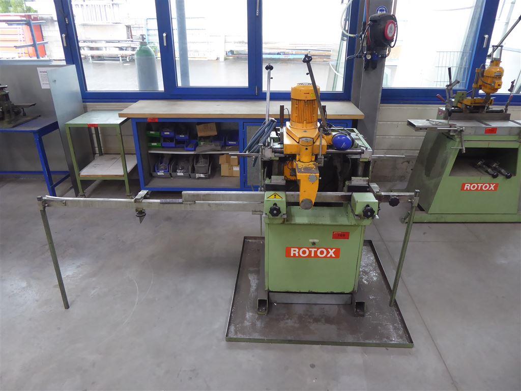 Equipamento operacional e comercial no domínio da construção em aço e metal, tecnologia de soldadura<br>-1