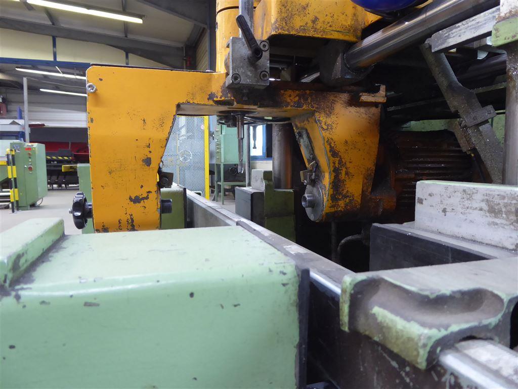 Equipamento operacional e comercial no domínio da construção em aço e metal, tecnologia de soldadura<br>-3