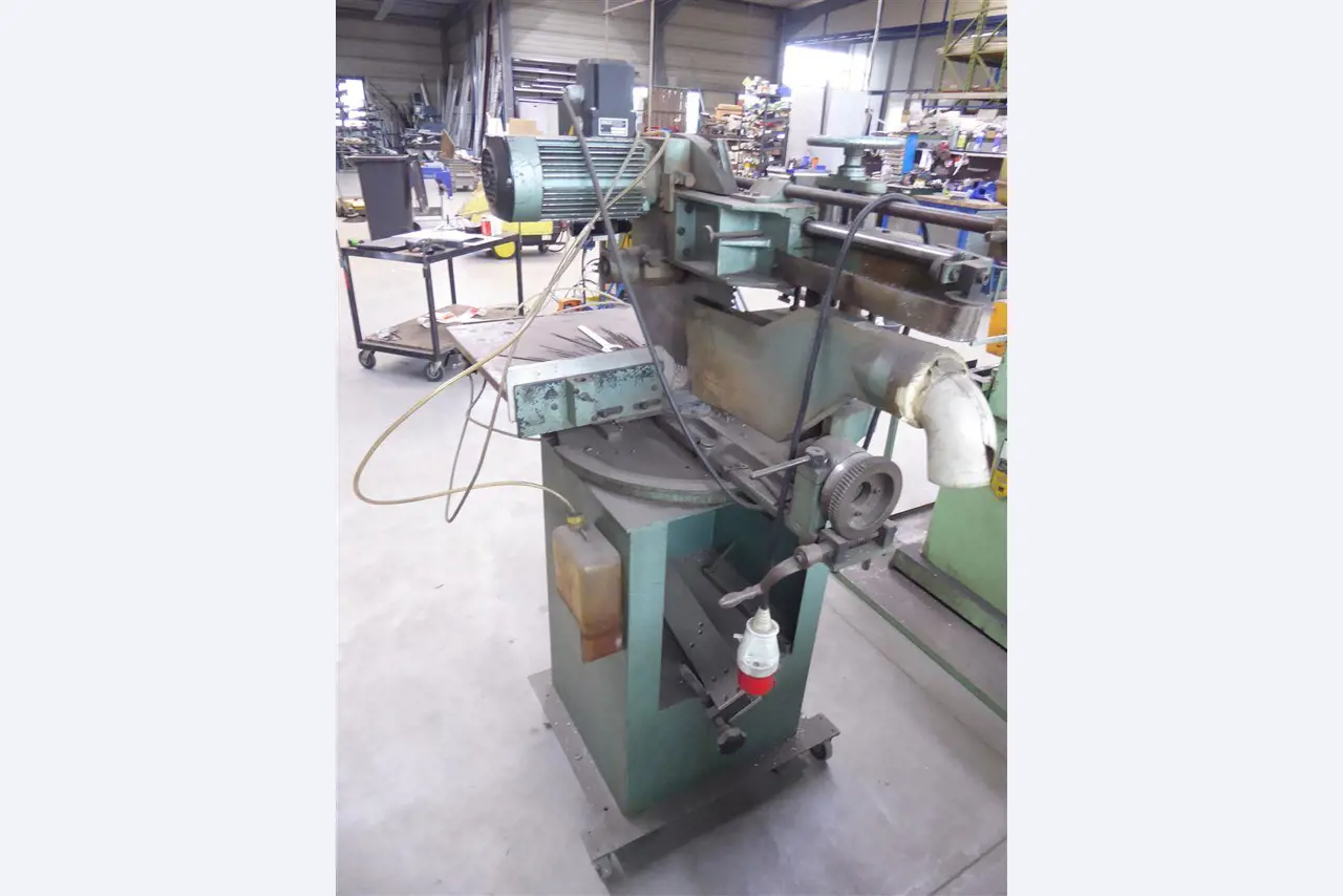 Equipamento operacional e comercial no domínio da construção em aço e metal, tecnologia de soldadura<br>-5