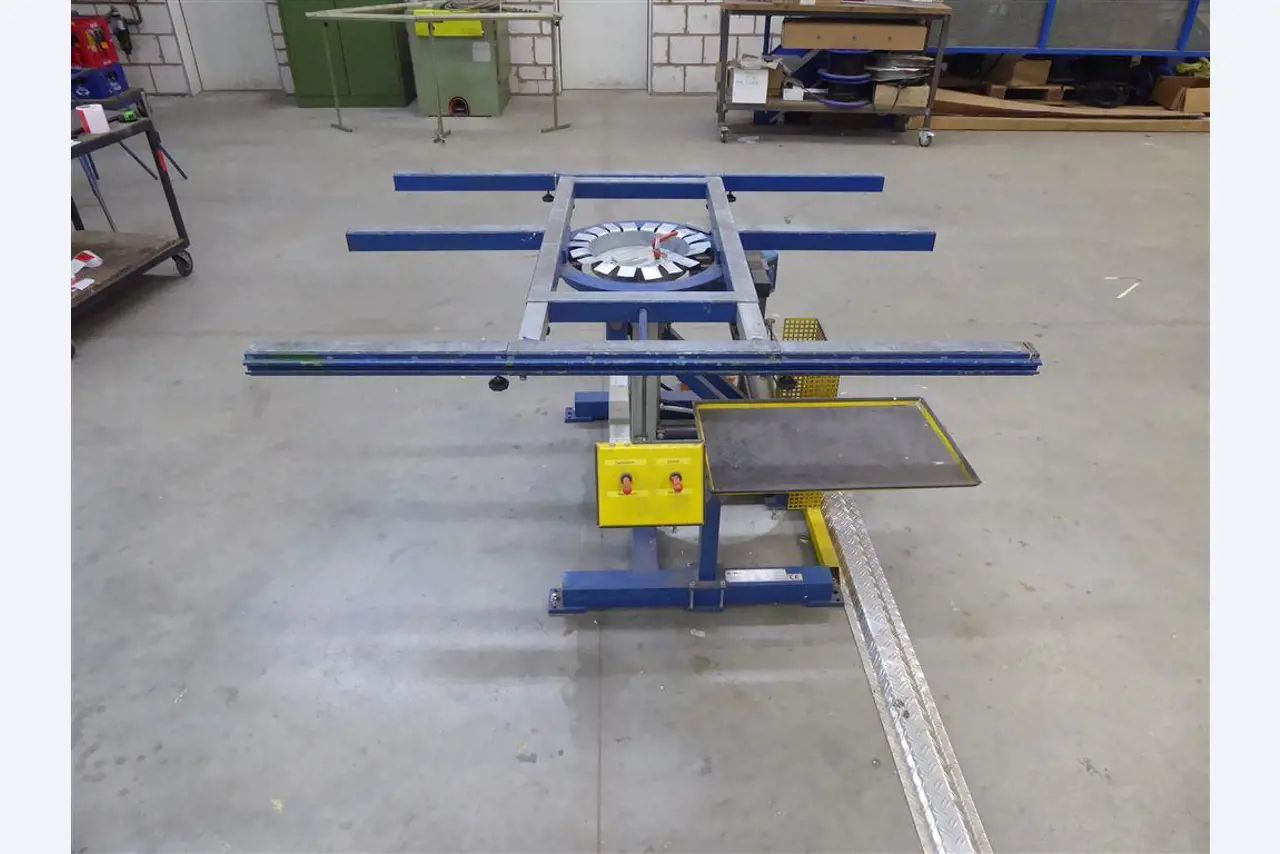 Equipamento operacional e comercial no domínio da construção em aço e metal, tecnologia de soldadura<br>-1