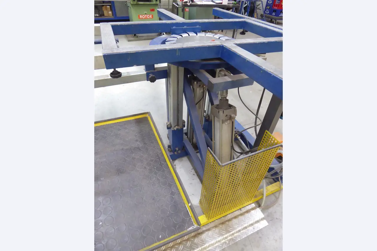 Equipamento operacional e comercial no domínio da construção em aço e metal, tecnologia de soldadura<br>-2