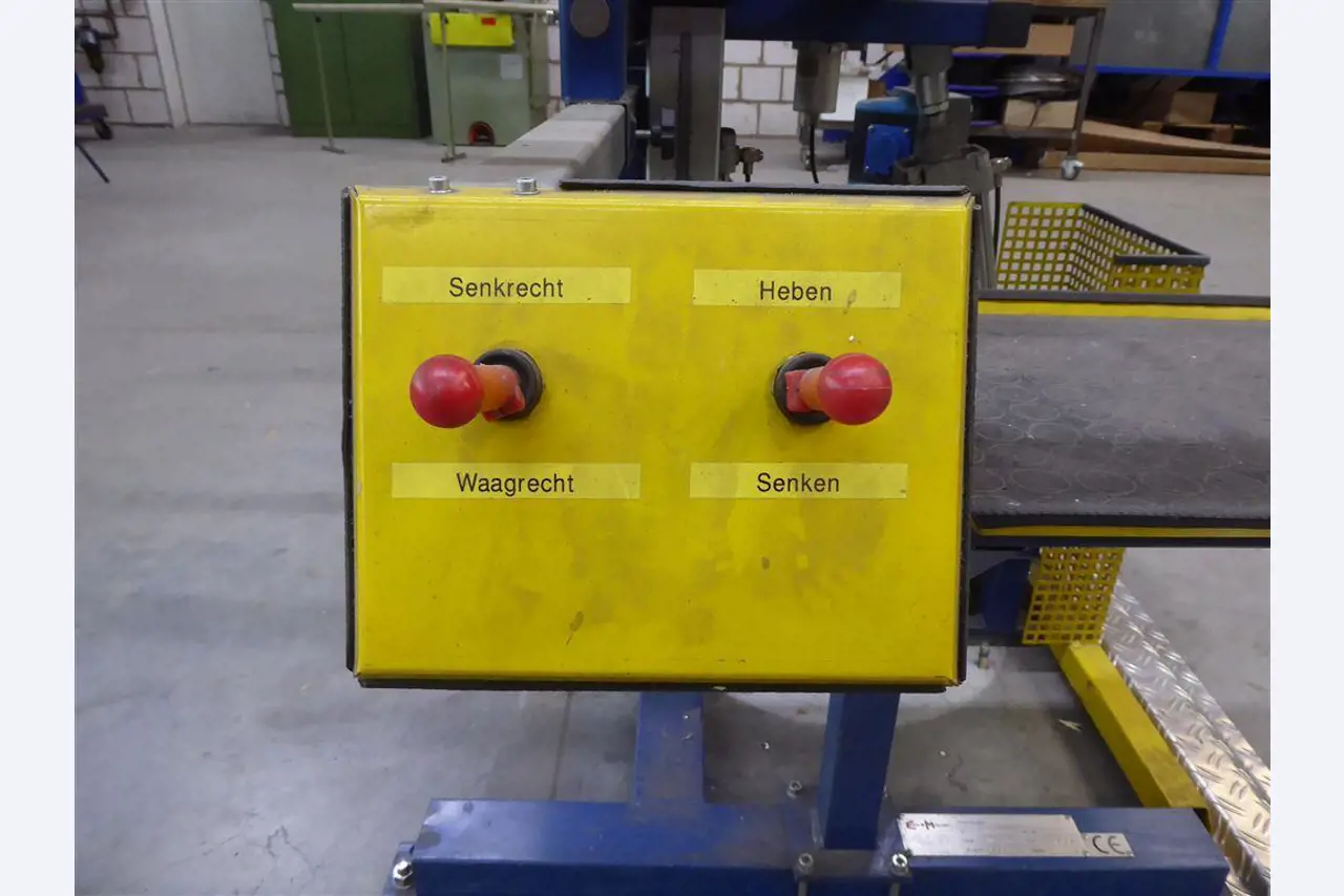 Equipamento operacional e comercial no domínio da construção em aço e metal, tecnologia de soldadura<br>-4