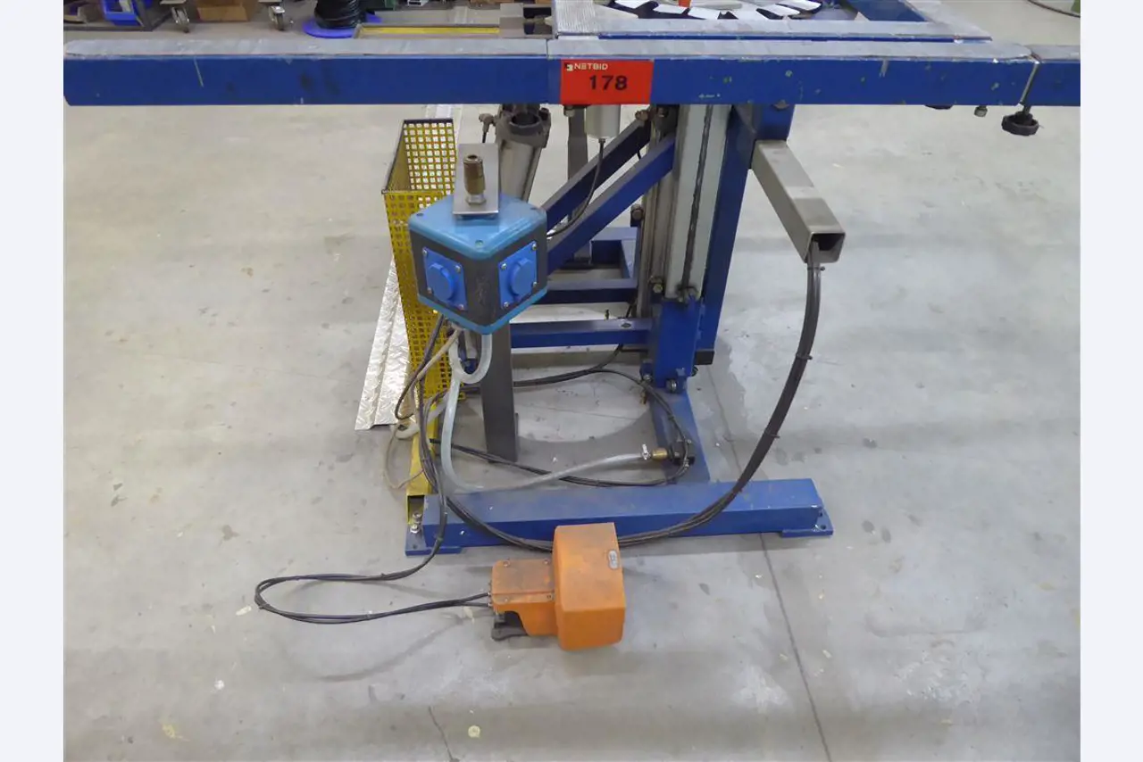 Equipamento operacional e comercial no domínio da construção em aço e metal, tecnologia de soldadura<br>-5