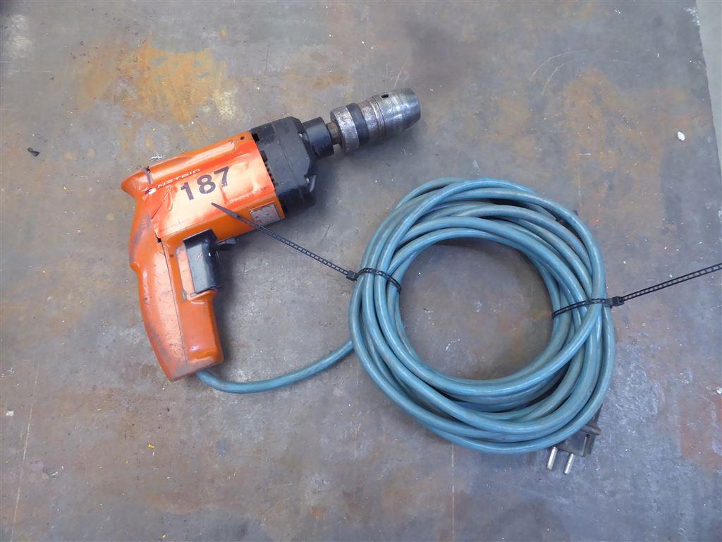 factory and office equipment from the steel and metal construction sector, welding technology<br>-1
