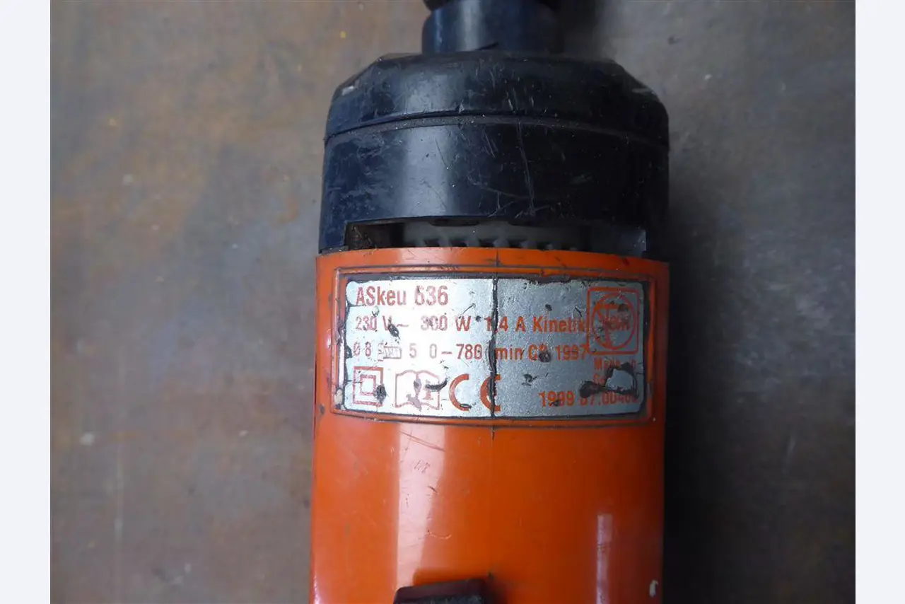 factory and office equipment from the steel and metal construction sector, welding technology<br>-2