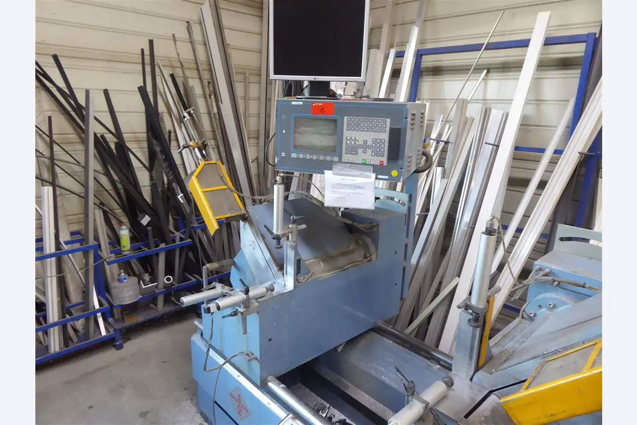 Equipamento operacional e comercial no domínio da construção em aço e metal, tecnologia de soldadura<br>-3