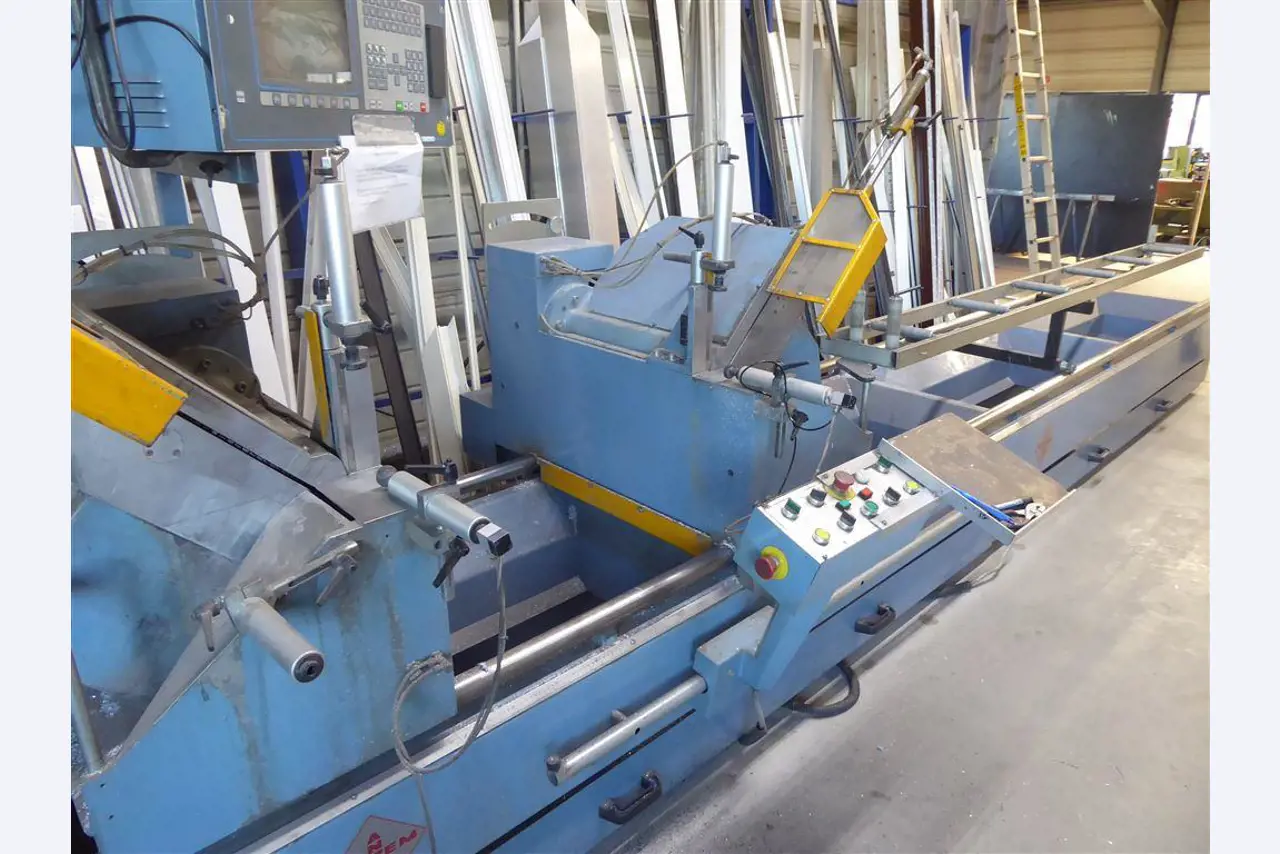 Equipamento operacional e comercial no domínio da construção em aço e metal, tecnologia de soldadura<br>-5