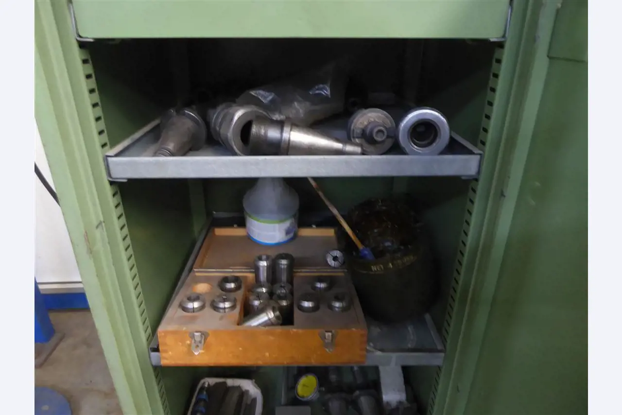 Equipamento operacional e comercial no domínio da construção em aço e metal, tecnologia de soldadura<br>-12