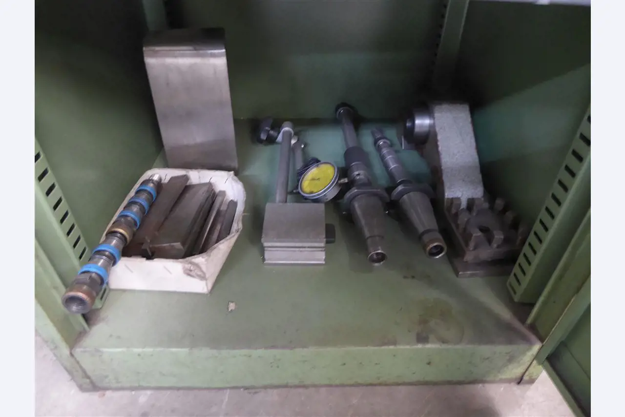 Equipamento operacional e comercial no domínio da construção em aço e metal, tecnologia de soldadura<br>-3