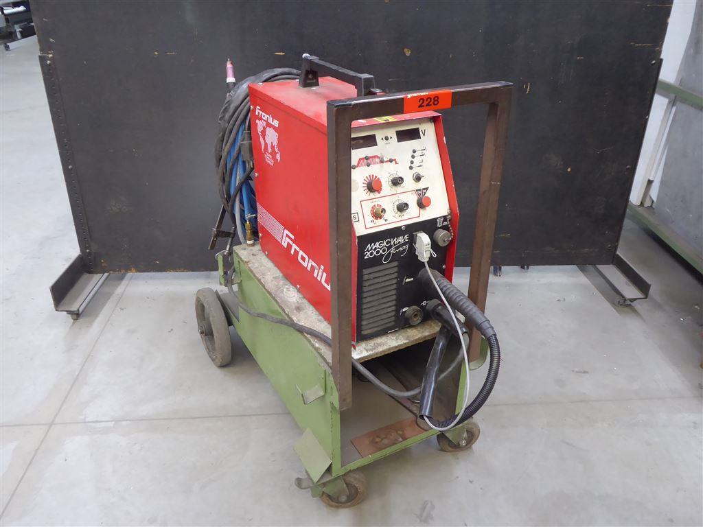 Equipamento operacional e comercial no domínio da construção em aço e metal, tecnologia de soldadura<br>-1