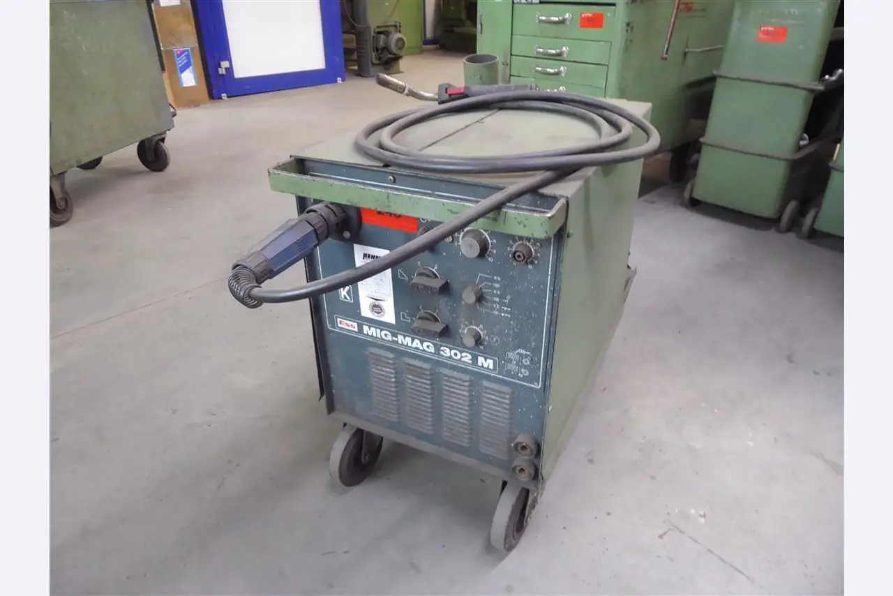 Betriebs- und Geschäftsausstattung aus dem Bereich Stahl- und Metallbau, Schweißtechnik<br>-1