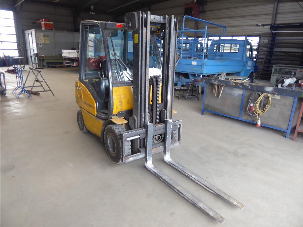 Equipamento operacional e comercial no domínio da construção em aço e metal, tecnologia de soldadura<br>-2