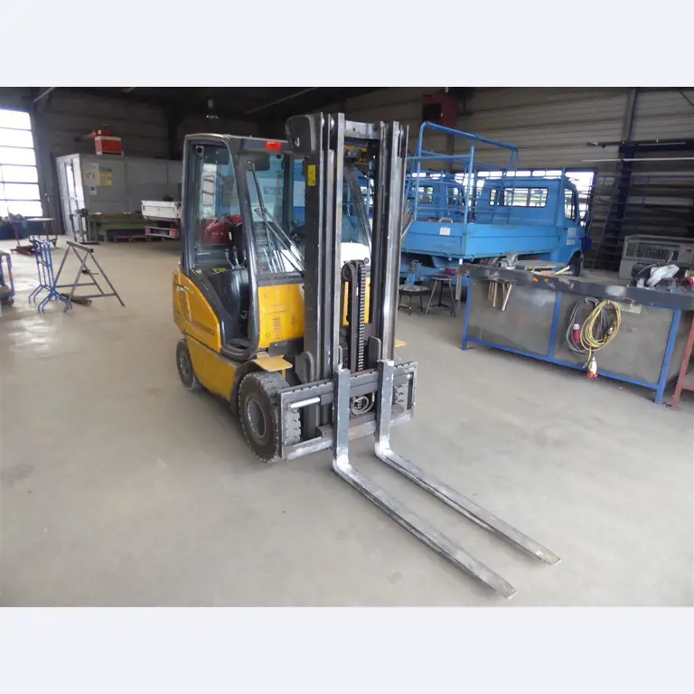 Equipamento operacional e comercial no domínio da construção em aço e metal, tecnologia de soldadura<br>-2