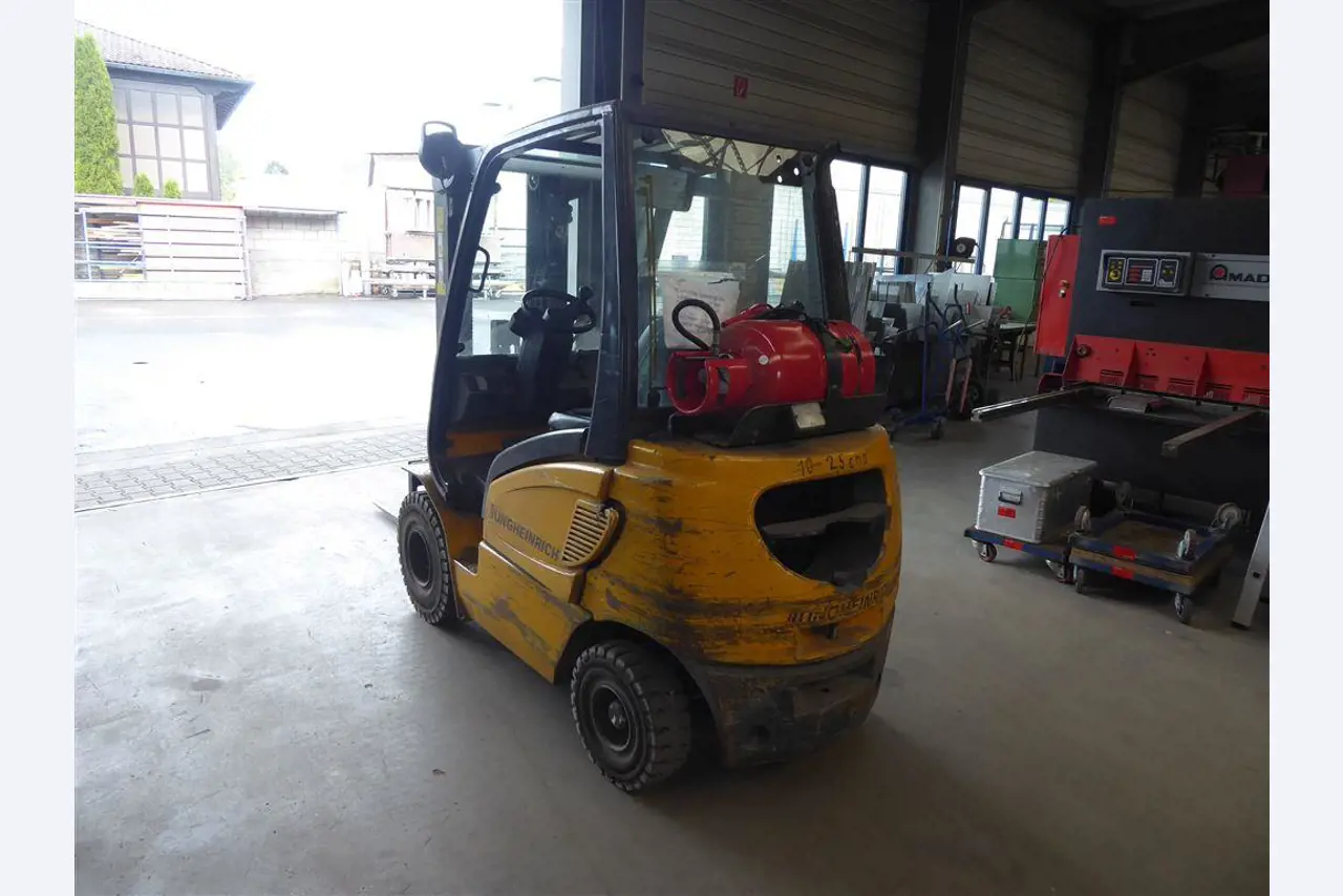 Equipamento operacional e comercial no domínio da construção em aço e metal, tecnologia de soldadura<br>-4