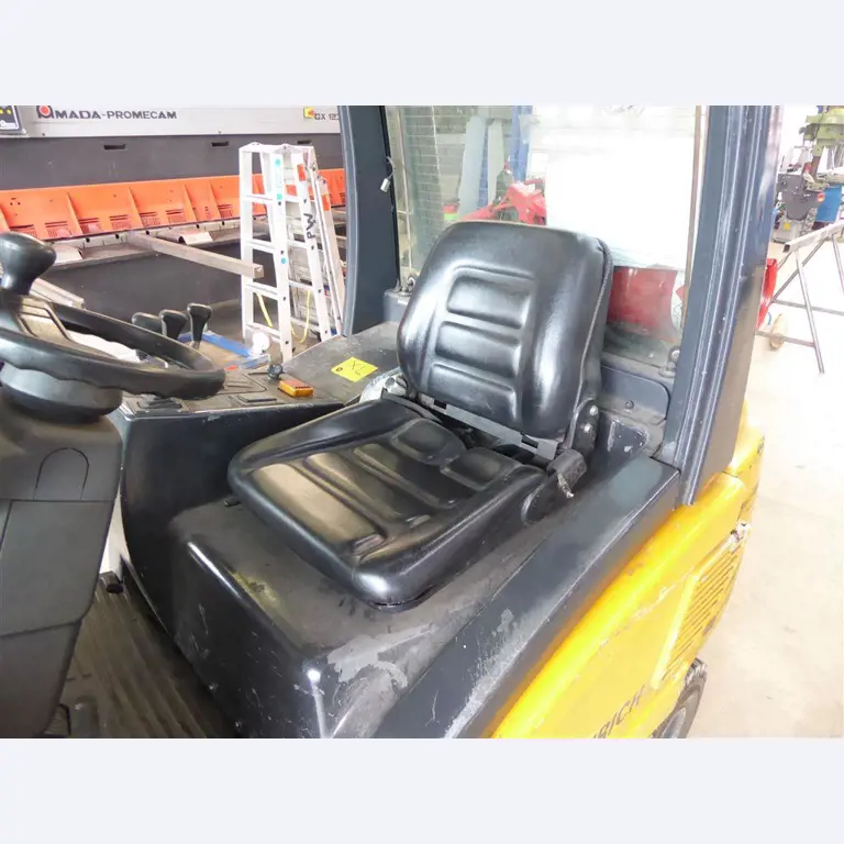 Equipamento operacional e comercial no domínio da construção em aço e metal, tecnologia de soldadura<br>-5