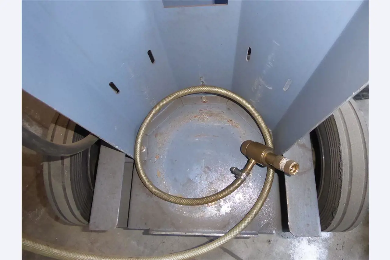 Equipement d'entreprise et de commerce dans le domaine de la construction métallique et de la soudure<br>.-5