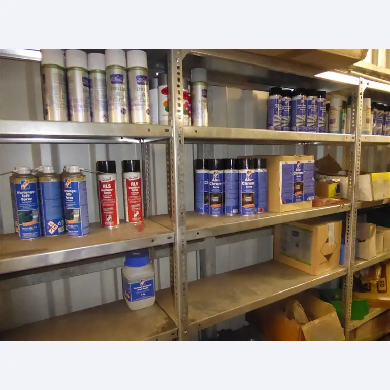 Equipement d'entreprise et de commerce dans le domaine de la construction métallique et de la soudure<br>.-3