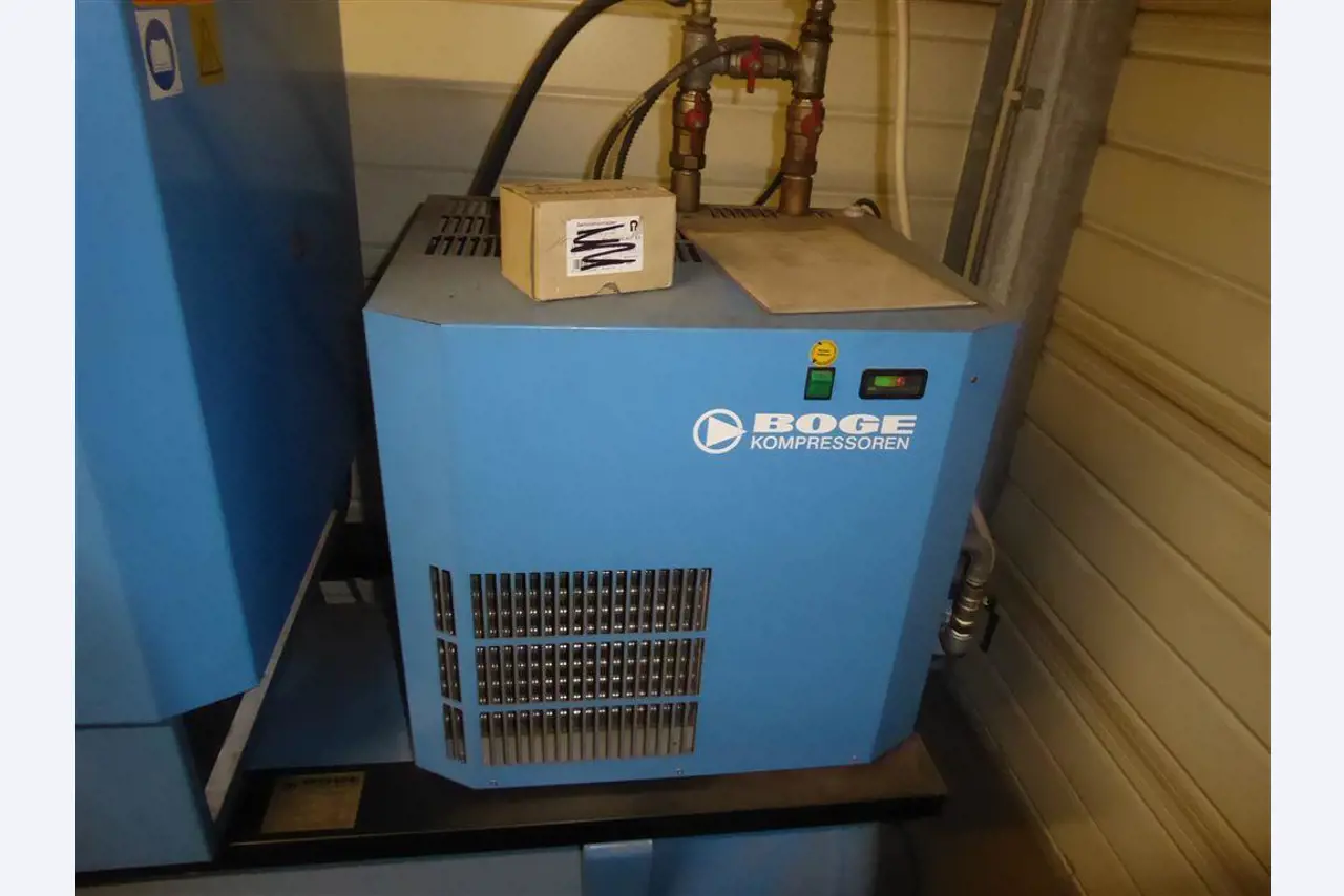 Equipamento operacional e comercial no domínio da construção em aço e metal, tecnologia de soldadura<br>-4