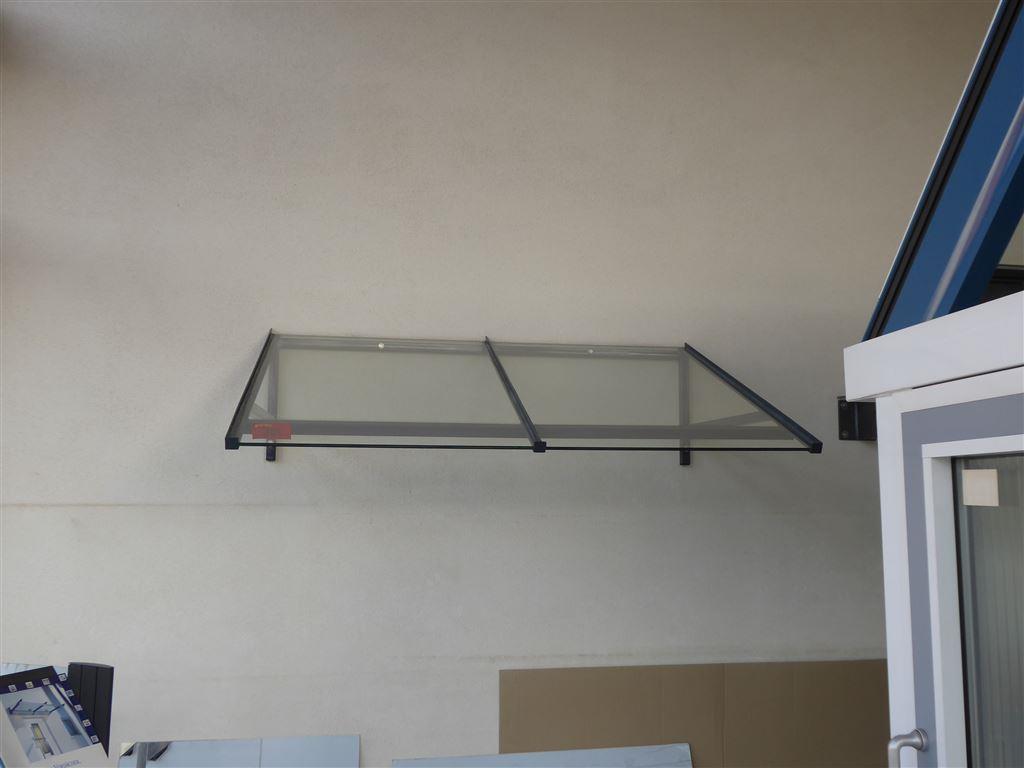 factory and office equipment from the steel and metal construction sector, welding technology<br>-1