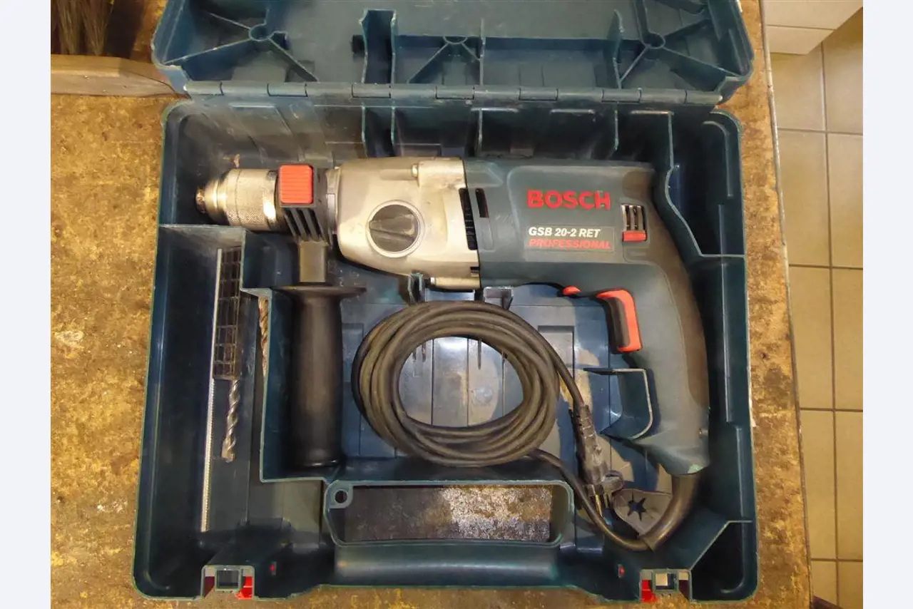 factory and office equipment from the steel and metal construction sector, welding technology<br>-1