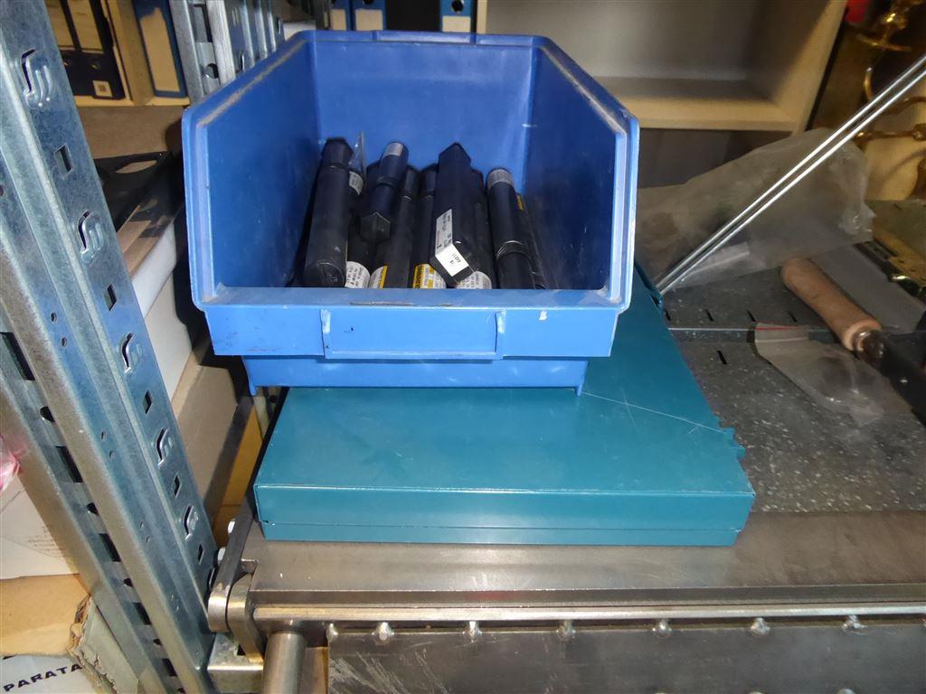 Equipamento operacional e comercial no domínio da construção em aço e metal, tecnologia de soldadura<br>-12