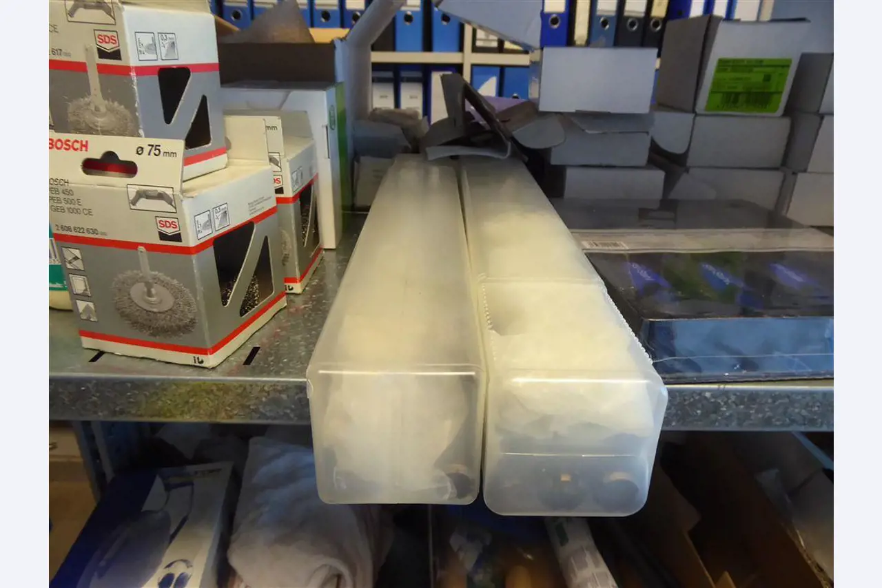 Equipamento operacional e comercial no domínio da construção em aço e metal, tecnologia de soldadura<br>-19