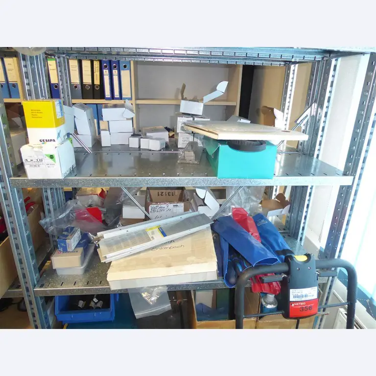 Equipamento operacional e comercial no domínio da construção em aço e metal, tecnologia de soldadura<br>-1