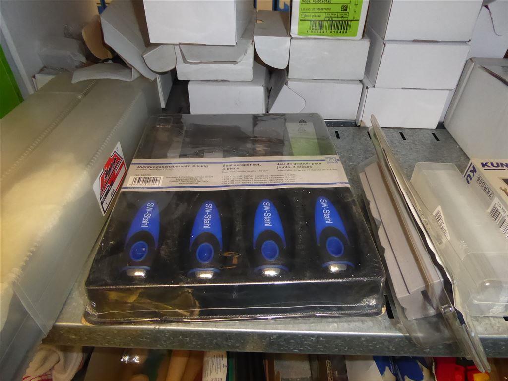 Equipamento operacional e comercial no domínio da construção em aço e metal, tecnologia de soldadura<br>-3