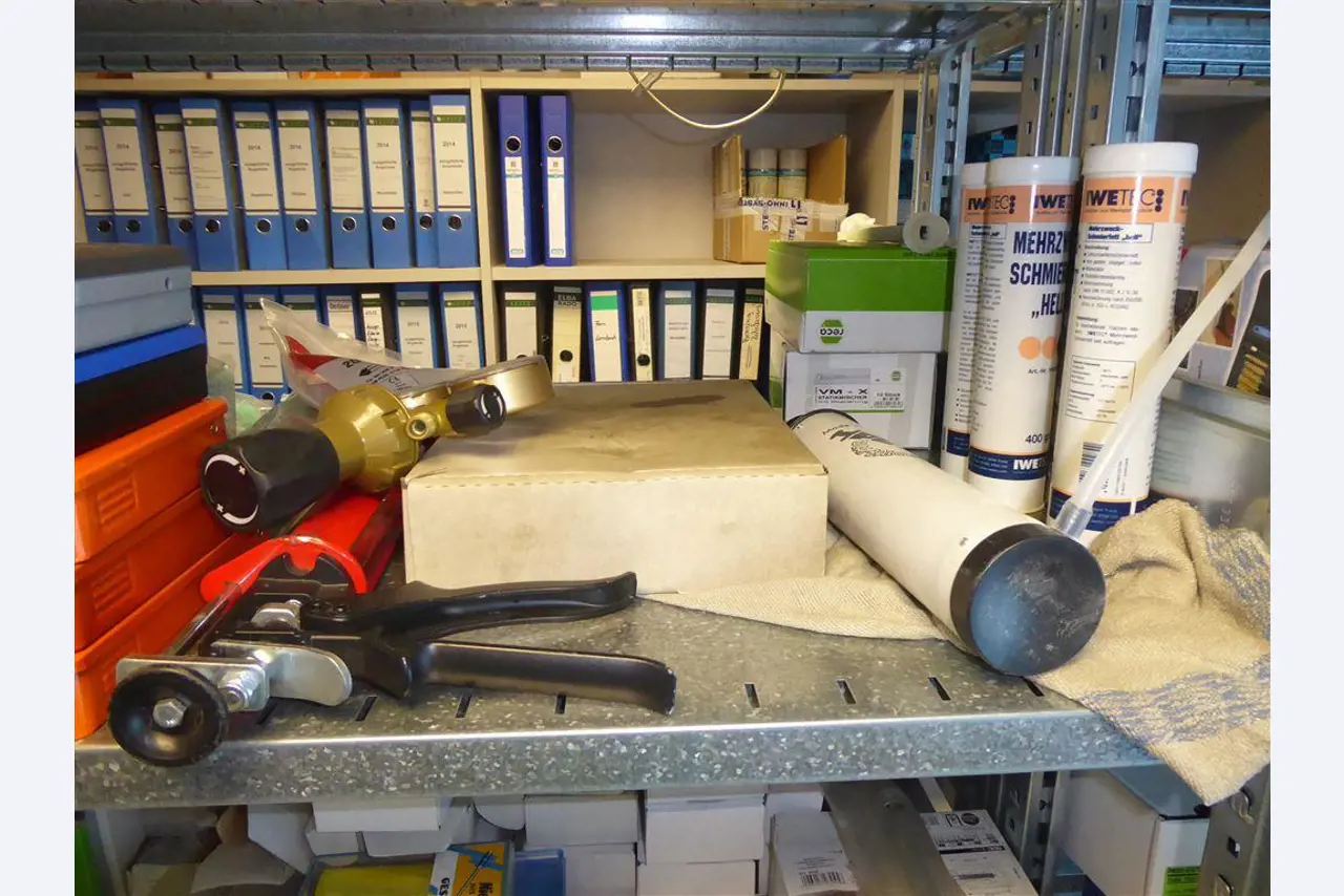 Equipamento operacional e comercial no domínio da construção em aço e metal, tecnologia de soldadura<br>-6