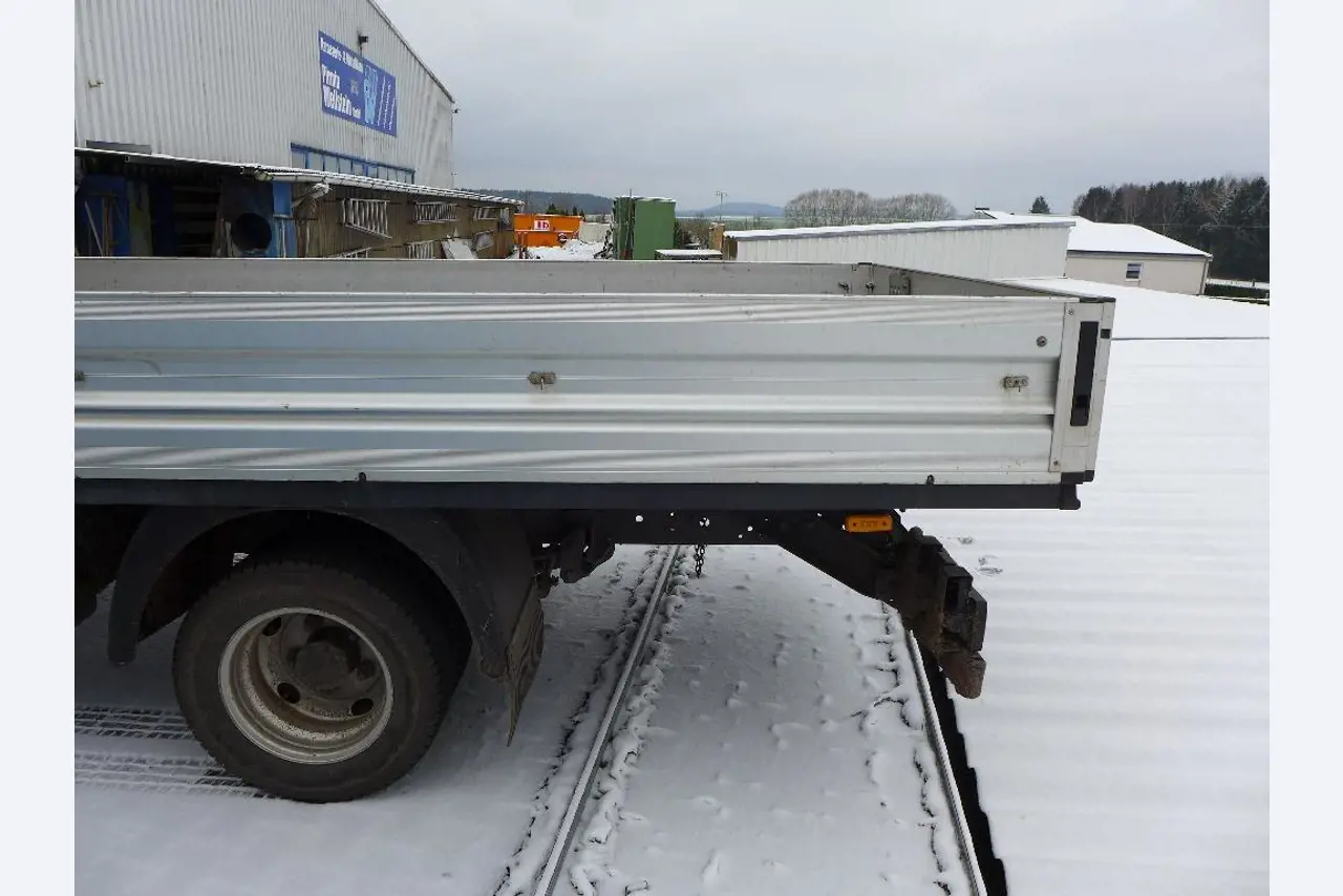 Equipamento operacional e comercial no domínio da construção em aço e metal, tecnologia de soldadura<br>-7