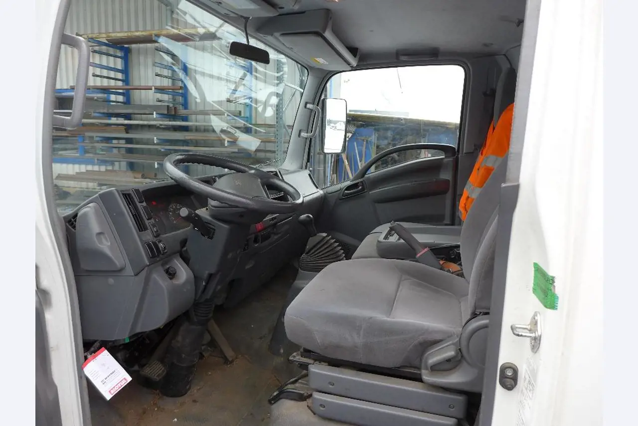 Equipamento operacional e comercial no domínio da construção em aço e metal, tecnologia de soldadura<br>-9