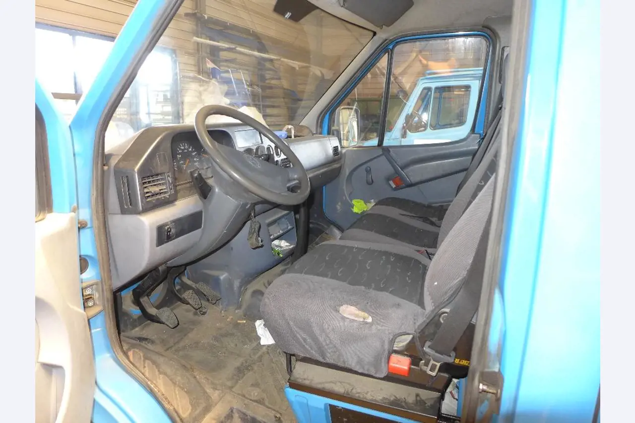 Equipamento operacional e comercial no domínio da construção em aço e metal, tecnologia de soldadura<br>-10