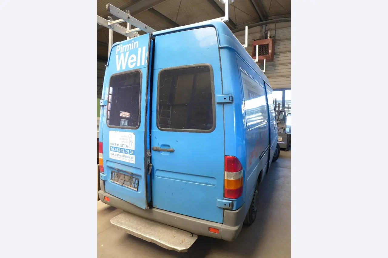 Equipamento operacional e comercial no domínio da construção em aço e metal, tecnologia de soldadura<br>-4