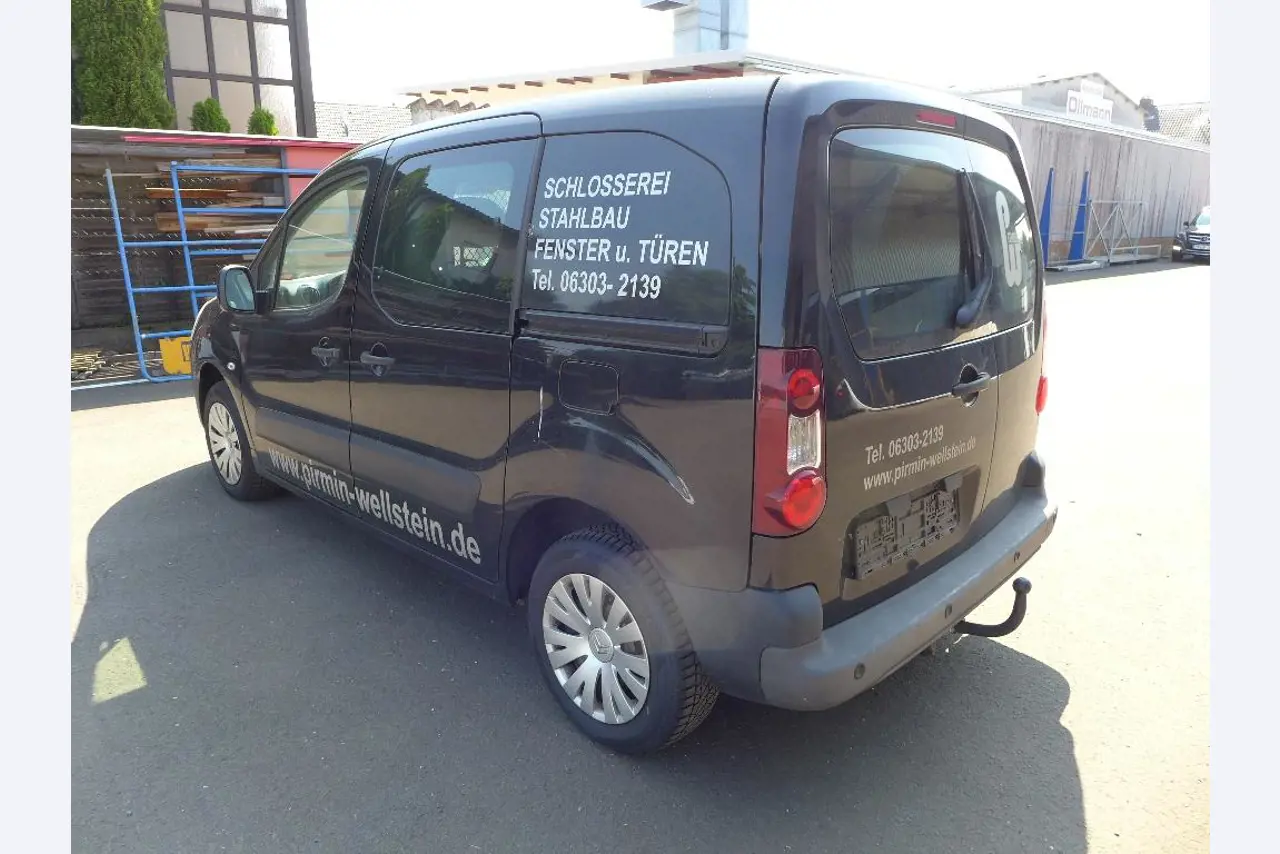 Equipamento operacional e comercial no domínio da construção em aço e metal, tecnologia de soldadura<br>-12