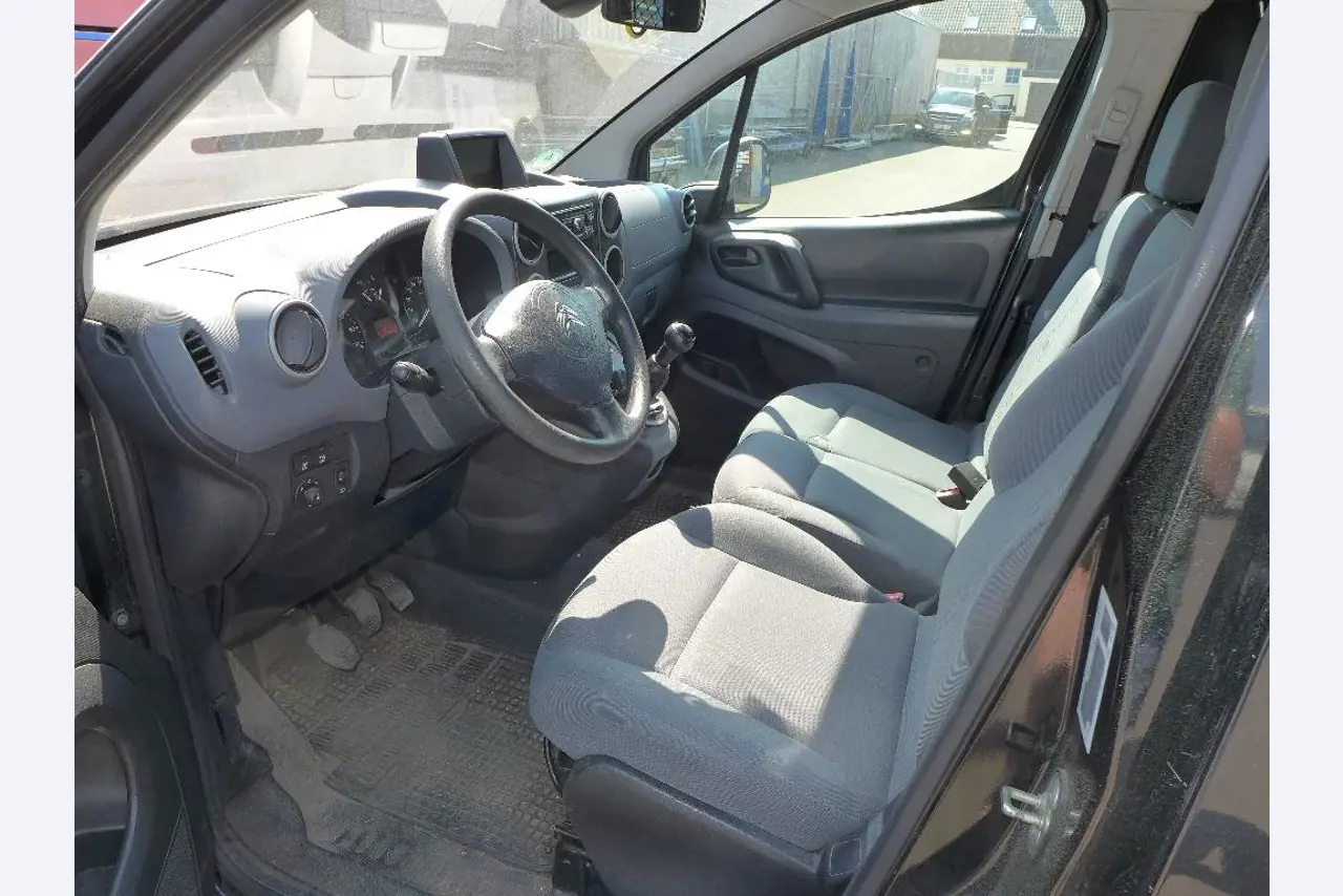 Equipamento operacional e comercial no domínio da construção em aço e metal, tecnologia de soldadura<br>-13