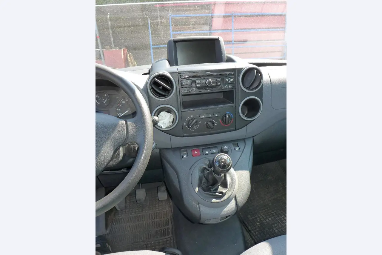 Equipamento operacional e comercial no domínio da construção em aço e metal, tecnologia de soldadura<br>-16